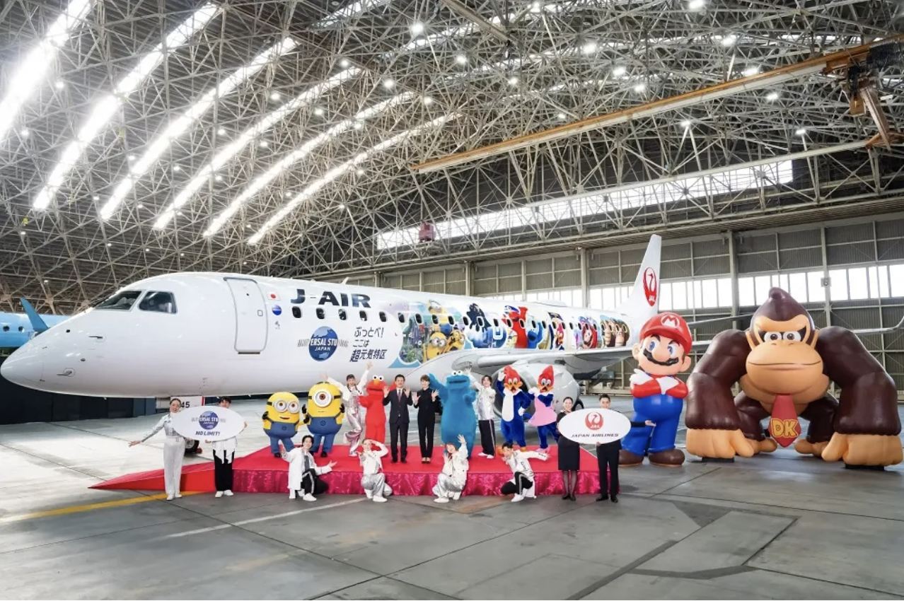 Super Mario and Donkey Kong taking to skies of Japan with special plane from JAL