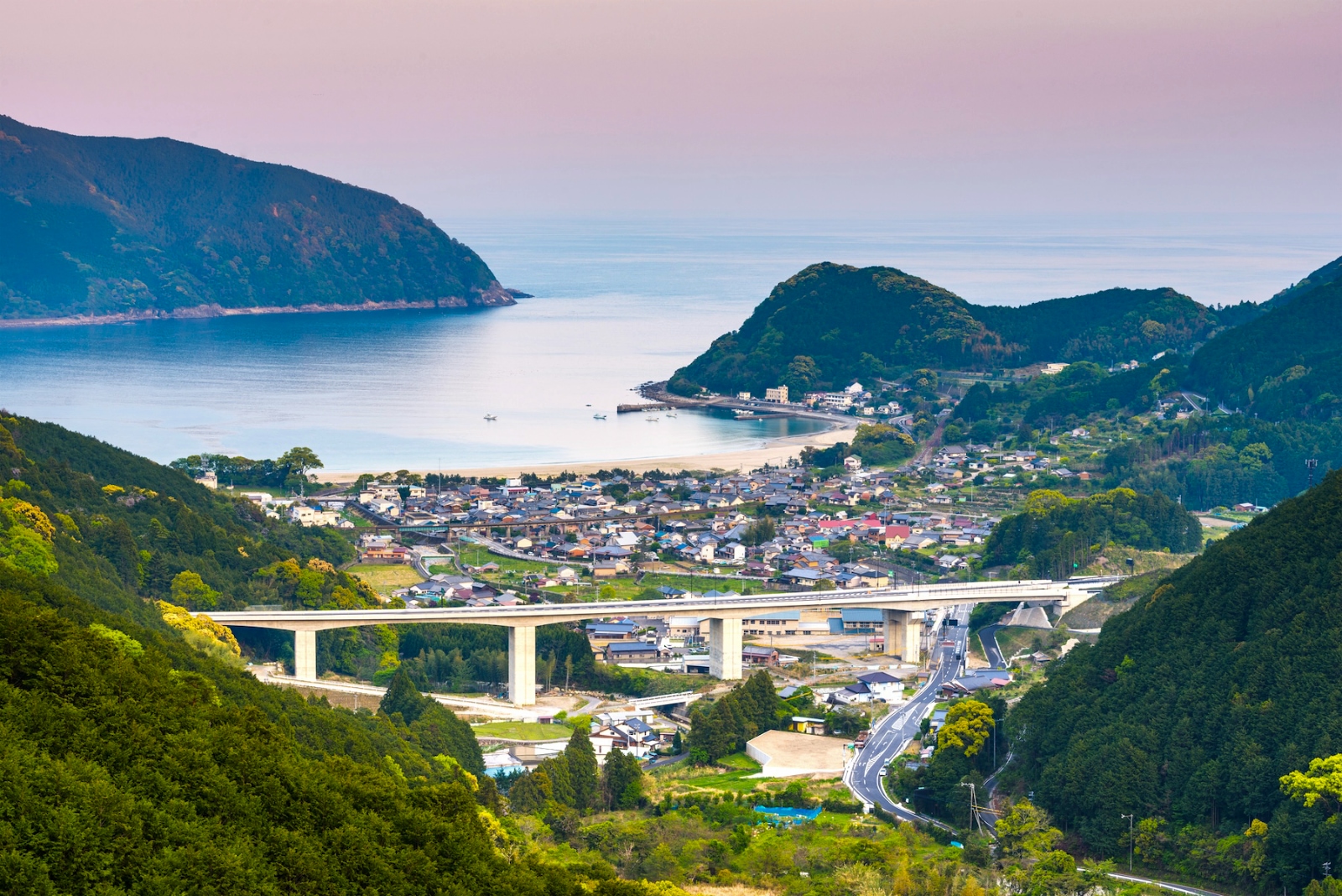 Explore myths, ninja and local seafood in Mie Prefecture