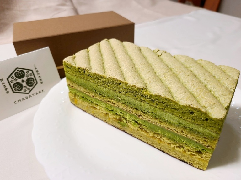 White Chocolate Matcha Mousse Cake - The Scran Line