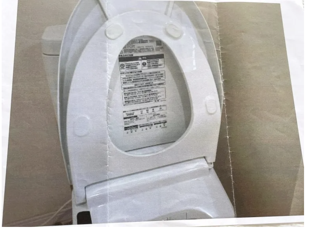 Cleaner who found $100,000 in toilet can keep $80,000