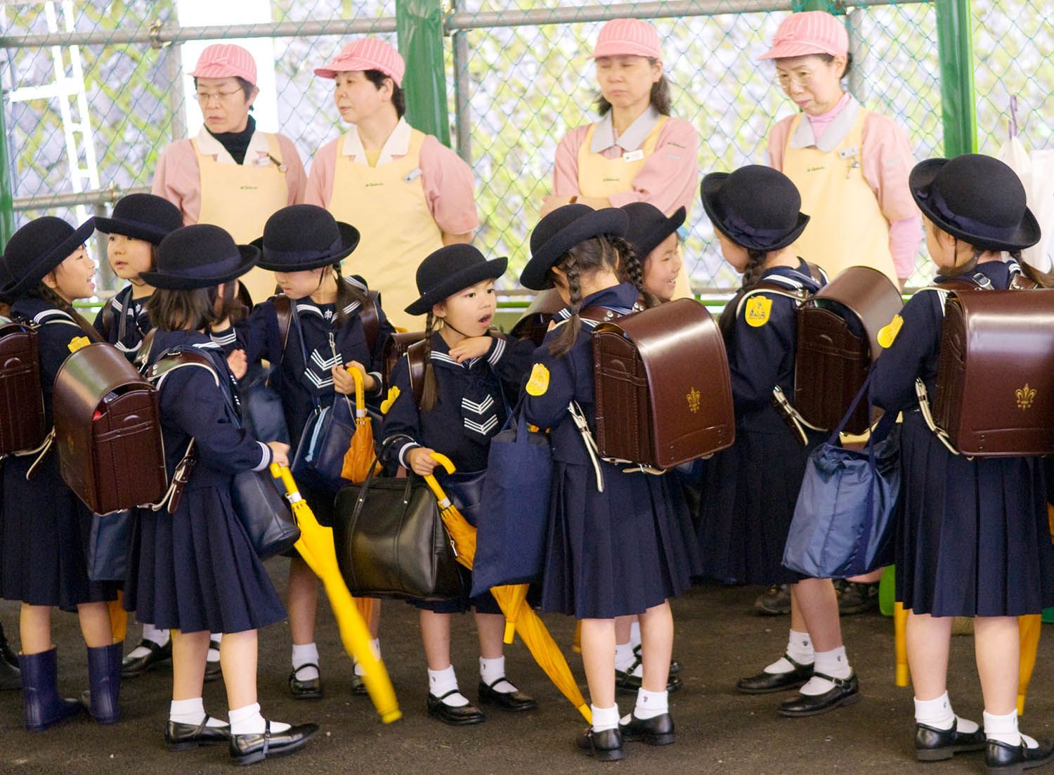 Schoolgirls - Japan Today