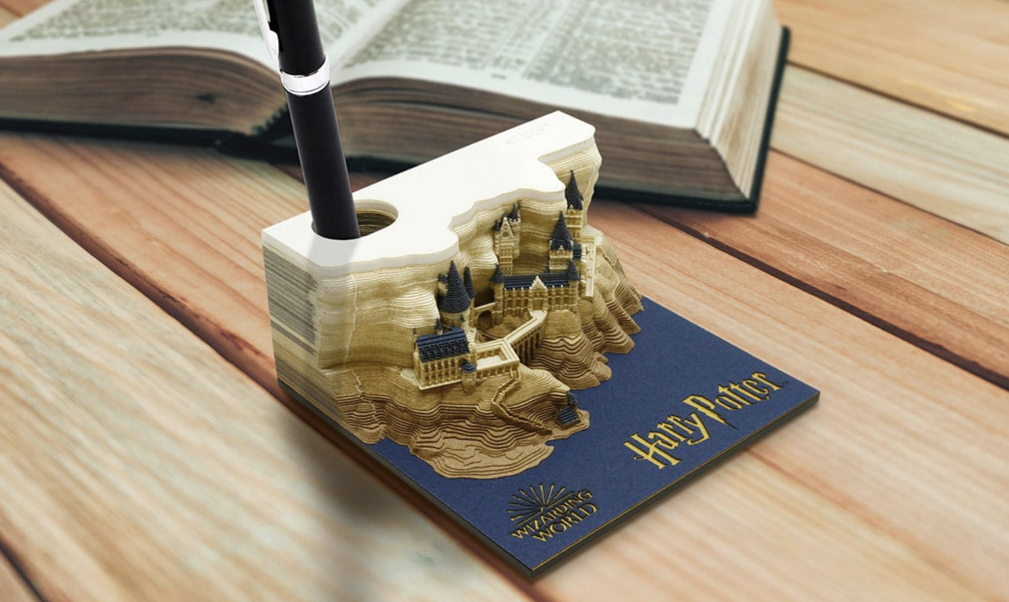 Harry Potter Memo Pad Reveal Embedded Hogwarts Castle The More You Use It Japan Today