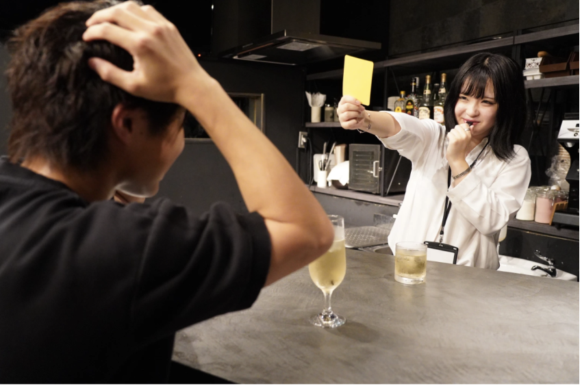 English-speaking-only bar opens in Osaka and Tokyo; yellow cards for those  who don't follow rules - Japan Today