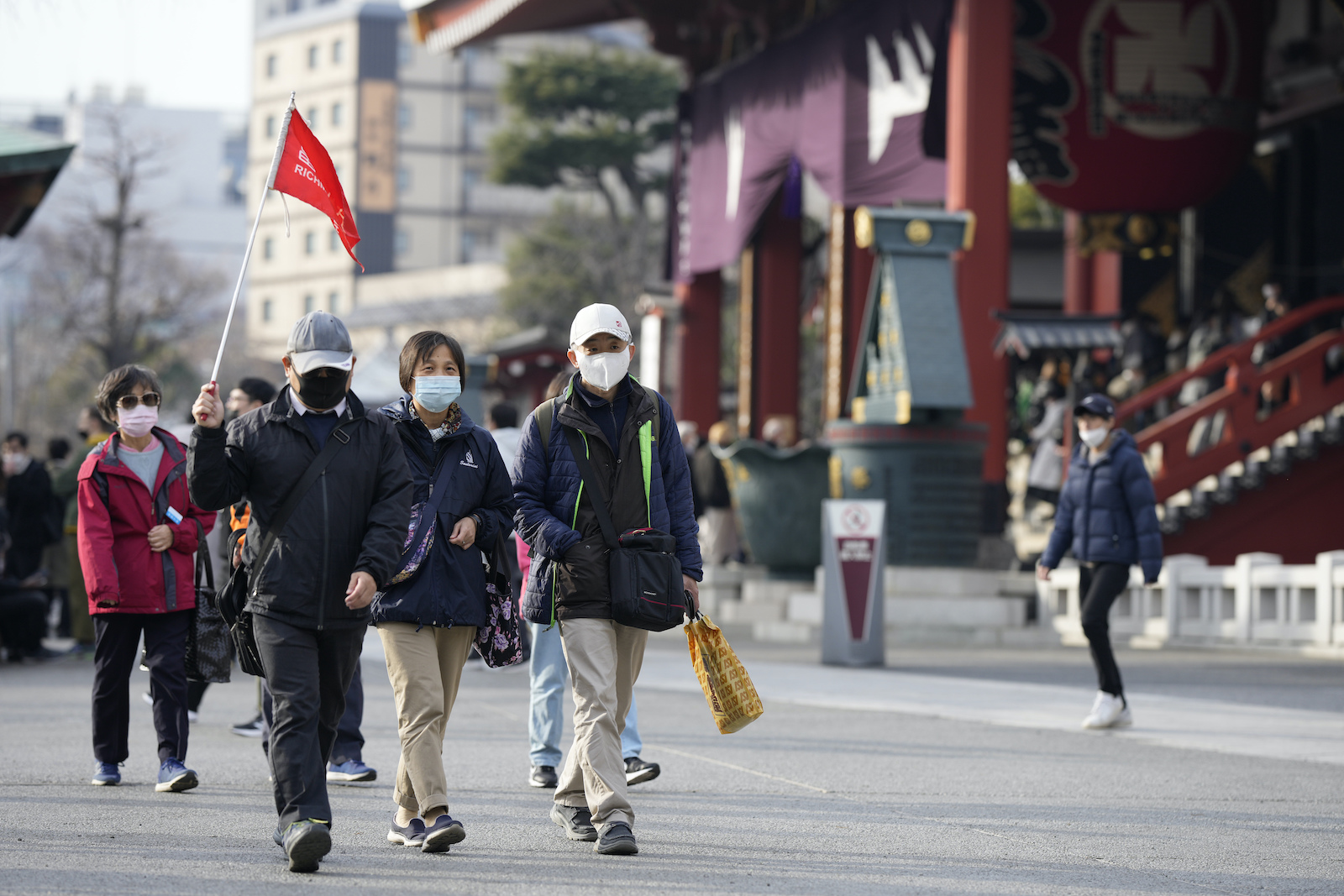 Foreign visitors to Japan in January surge 40% to monthly record 3.78 mil