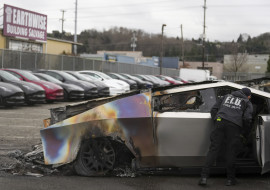 Tesla Cybertruck Fire