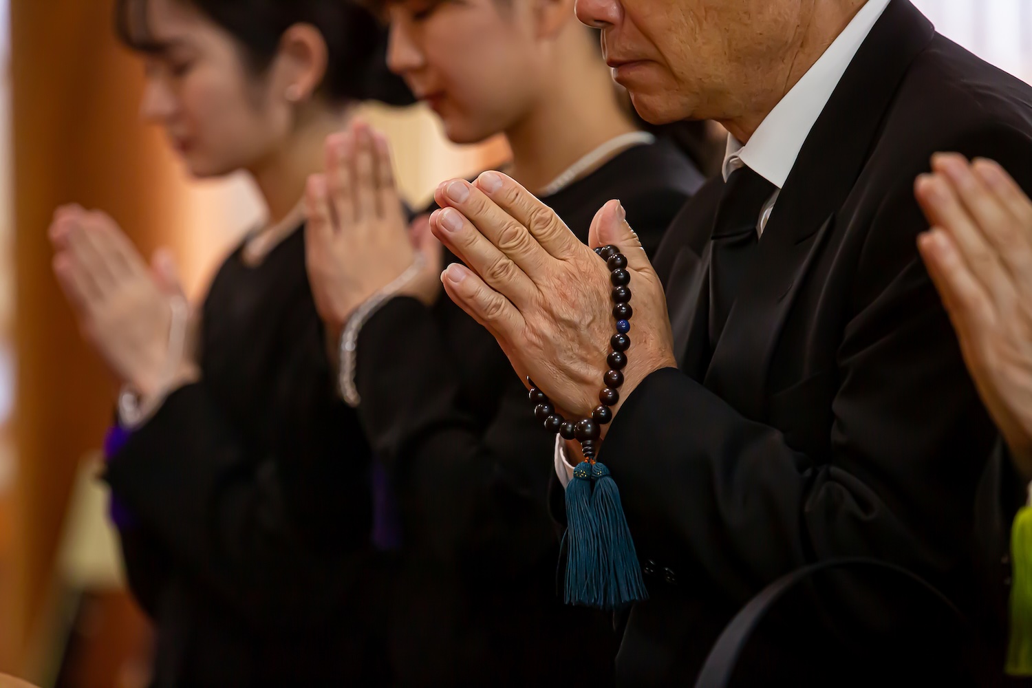 Japanese funerals: How to dress, act and show respect