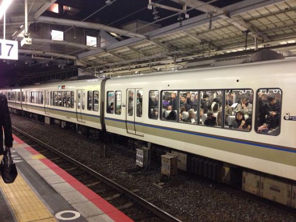 9 Tips For Surviving Japans Crowded Trains Japan Today