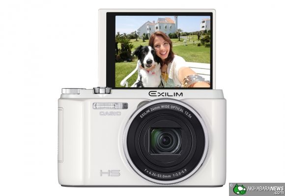 Casio EX-ZR1300: Pressing shutter button takes 4 photos with 