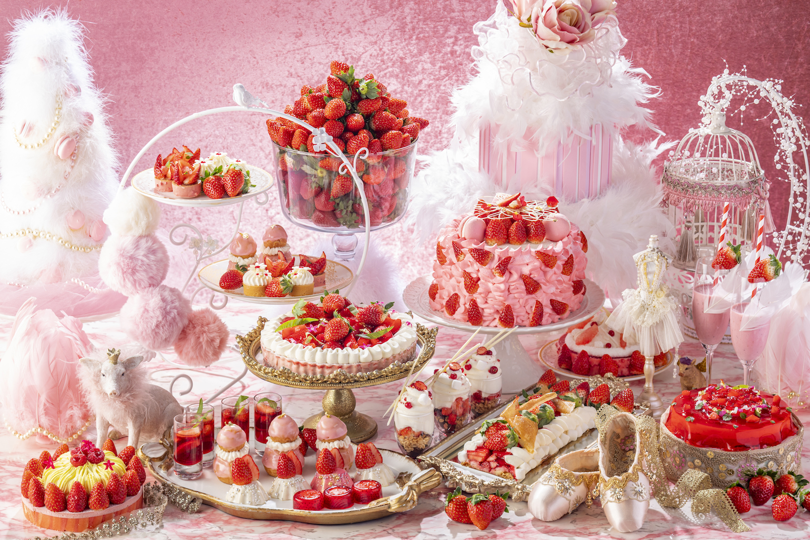 A grand strawberry affair for your Valentine at Hilton Tokyo - Japan Today