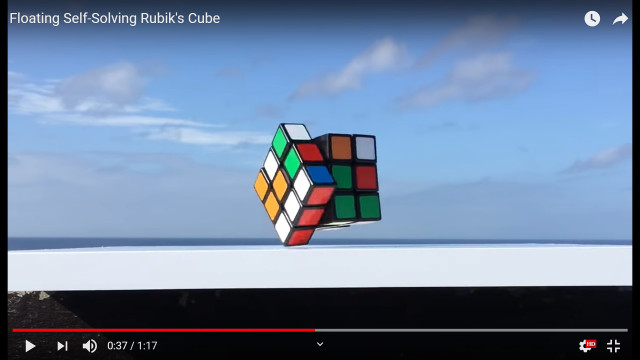 Automated Rubik's cube floats, solves itself - Japan Today