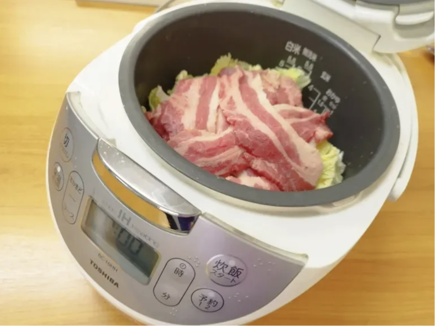 Ultimate lazy sukiyaki – Can you make the king of Japanese hot pots in a rice cooker?