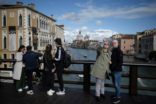 Venice extends tourist tax for 2025