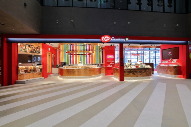 Rustik håndjern stille World's first make-your-own KitKat shop opening in Tokyo - Japan Today