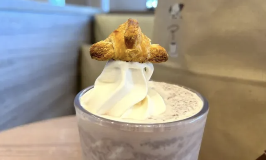 Tiny chocolate croissants cause big stir at popular bakery cafe in Japan