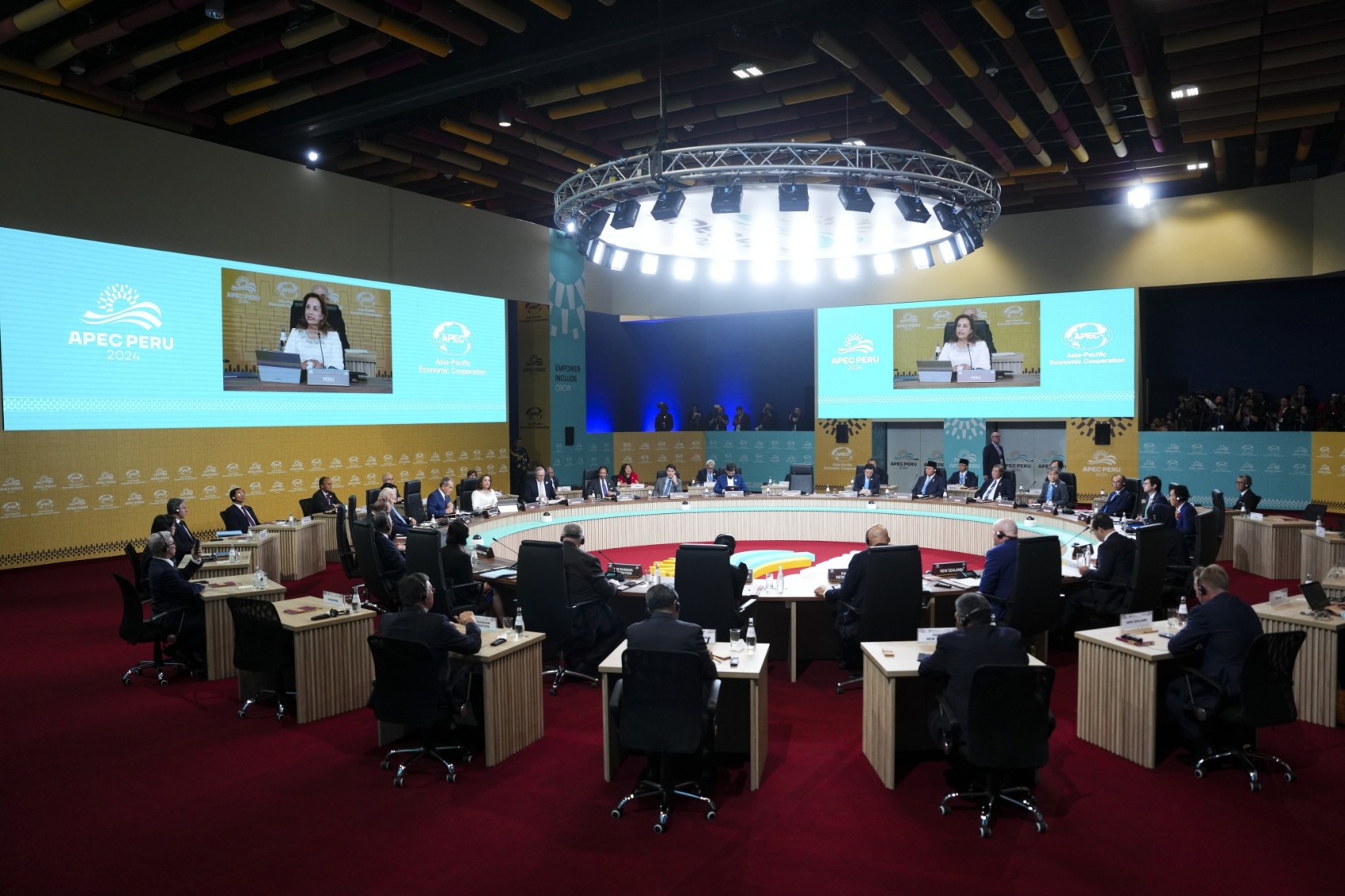 APEC Summit 2024: Global Leaders Discuss Inclusive Growth and Economic Cooperation in Peru