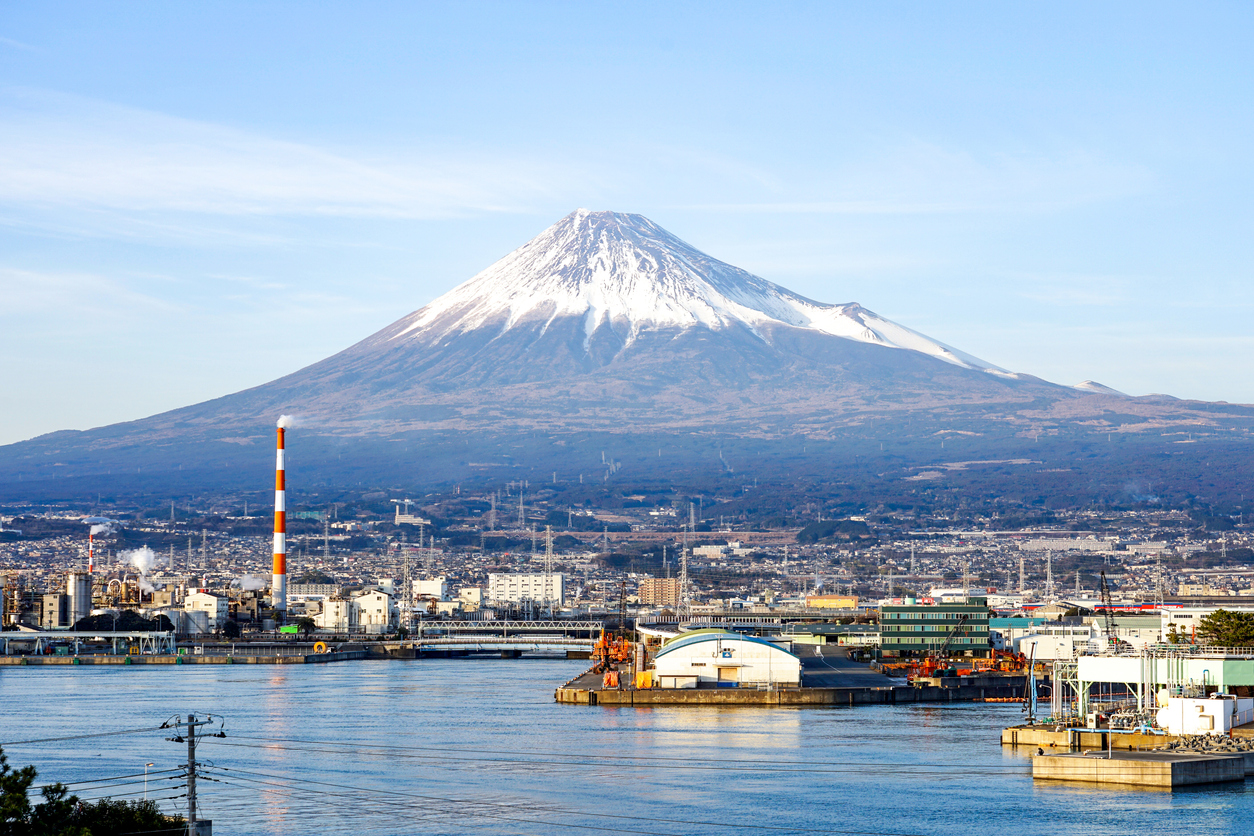 City at foot of Mount Fuji lost 1 month of winter in past decade due to global warming: report