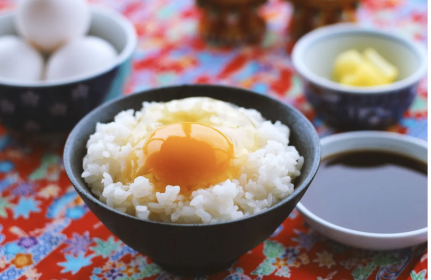 What’s the most popular way to prepare Japan’s beloved breakfast dish, 'tamago kake gohan'?