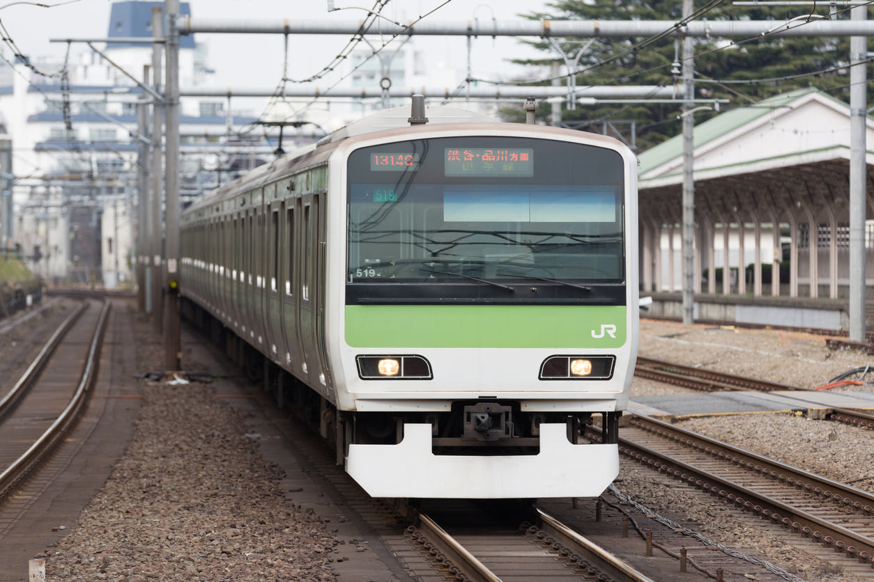 Tokyo’s busiest commuter line slowing things down with special one-lap ...