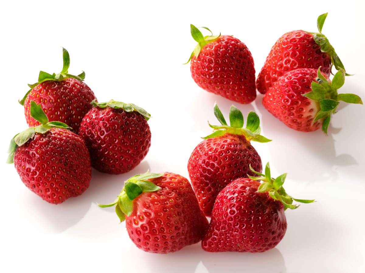 Try Japan S Top Strawberry Brands At All You Can Eat Fruit Fair Japan Today