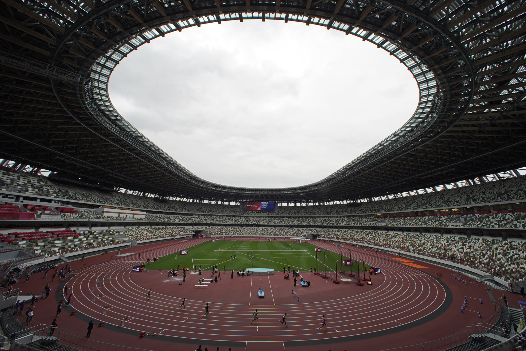 Dismantling Montreal's Olympic Stadium would be 'foolish,' says