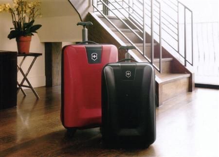 lightweight suitcases 23kg