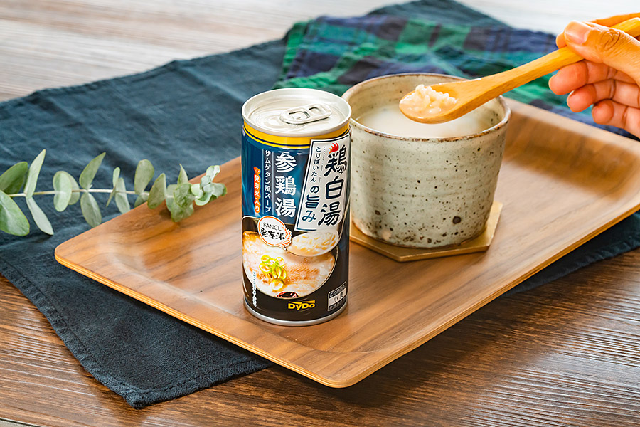 Korean style chicken, ginseng, and brown rice soup in a can coming